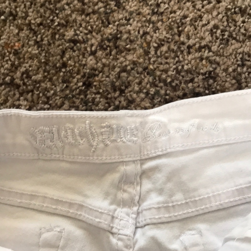 Shorts - Picture 3 of 3